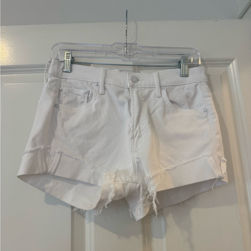 Mother Denim Rascal Split Flip Short. White denim. Size 26. Perfect for summer.